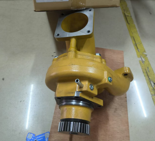 KOMATSU 6D170E5 Engine Water Pump 6240-61-1106